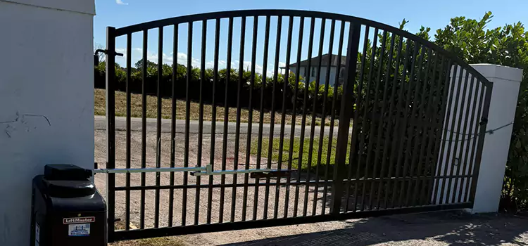 Driveway Fence Repair Eastchester
